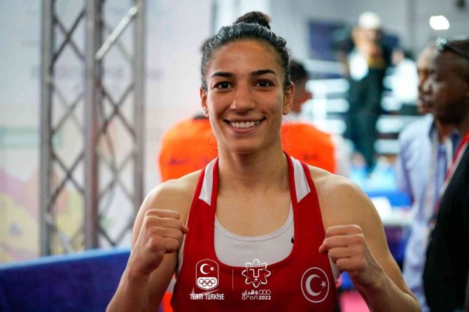 3 Milli Boksör Akdeniz Oyunları’nda Yarı Finalde