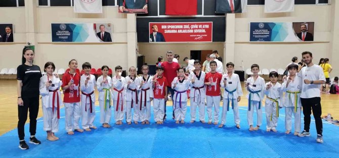 Ayvalık Sporunda Tarihi Bir Gün Daha Yaşandı