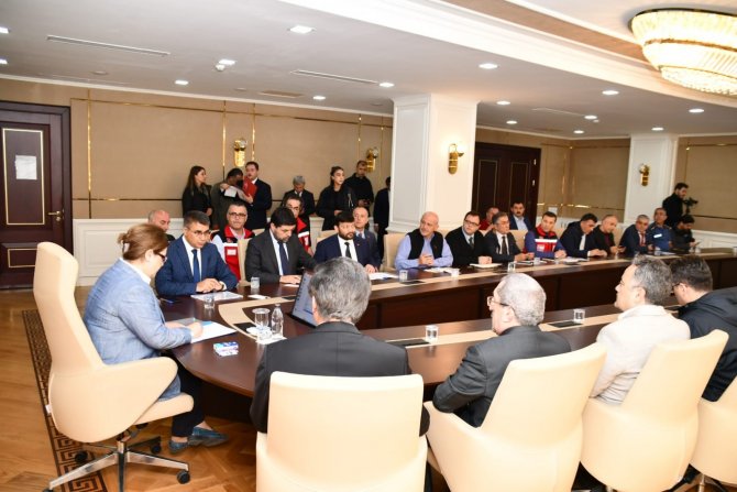 Afet Bölgelerine 500’er Bin Tl Yardım