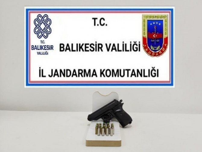 Balıkesir’de Polis Ve Jandarmadan ’Huzur’ Operasyonu
