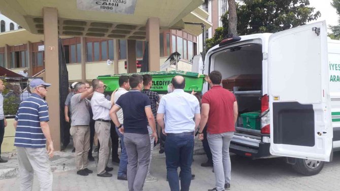9 Yıl Önce Kan Donduran Cinayete Kurban Giden İki Kardeş Söke’de Defnedildi