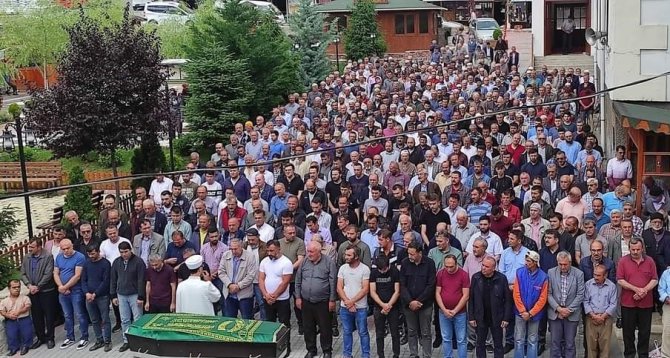 Çorum’daki Kazada Hayatını Kaybeden Vergi Memuru Toprağa Verildi