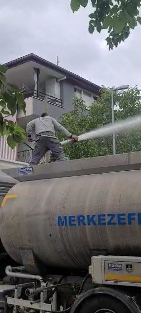 Yanan Eve İlk Müdahaleyi Bölgede Görevli Sulama Ekibi Yaptı