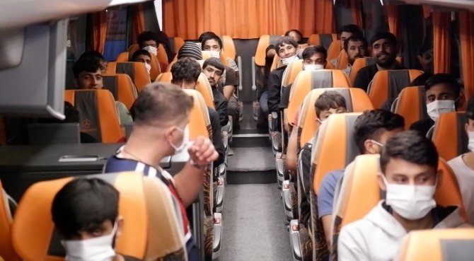 Edirne’de Yakalanan 227 Göçmen Sınır Dışı Edilecek