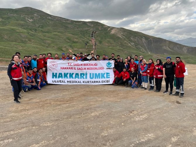 Sağlıkçılara 2 Bin 800 Rakımda Eğitim