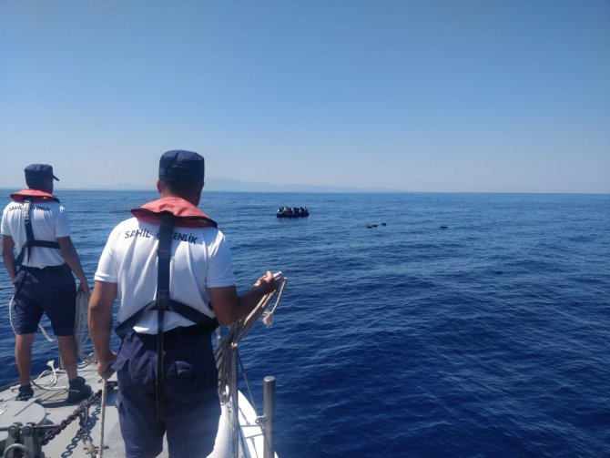 Yunan Unsurlarınca Geri İtilen 46 Göçmen Kurtarıldı