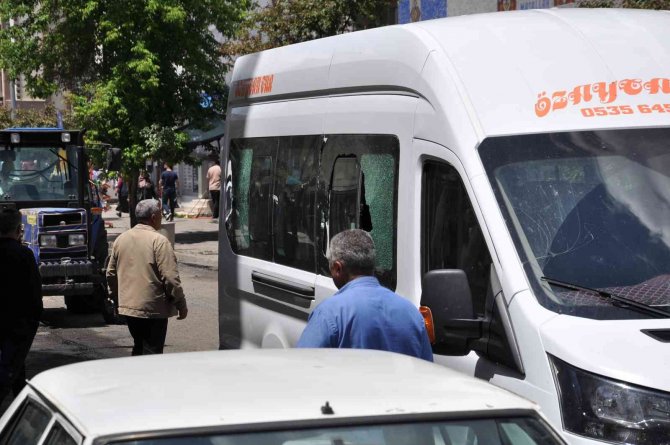 Kars’ta Silahlı Ve Sopalı Kavga: 8 Yaralı