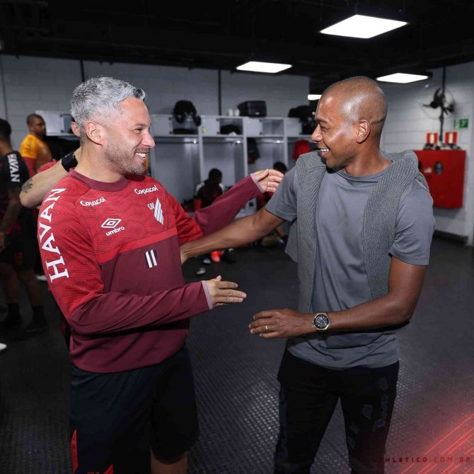 Fernandinho 17 Yıl Sonra Yuvaya Döndü