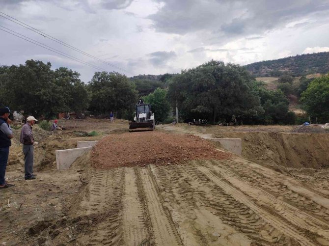 Yakaköy Mahallesinde Ulaşım Artık Daha Güvenli