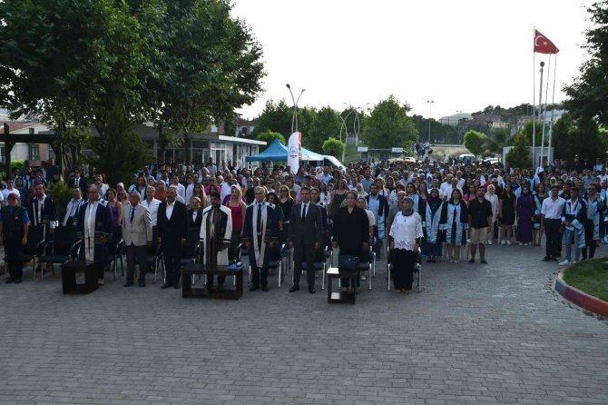 Adü Söke İ̇şletme Fakültesi’nde Mezuniyet Töreni Gerçekleştirildi