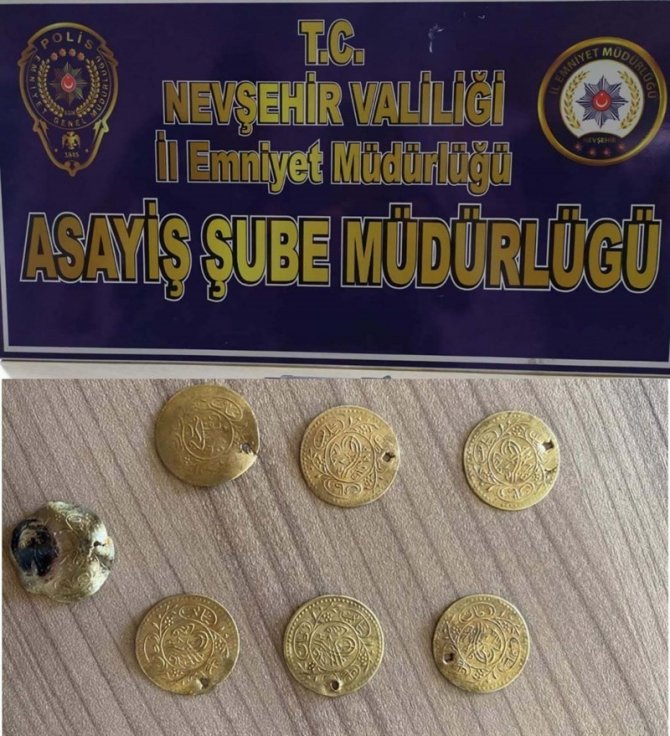 Şüpheli Araçtan Uyuşturucu Ve Tarihi Eser Çıktı