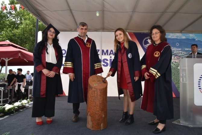 Omü İ̇i̇bf’de Çifte Mezuniyet Heyecanı