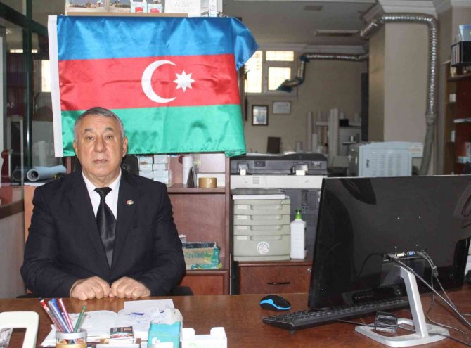 Serdar Ünsal, ”Sözde Batı Ermenistan Devlet Başkanı Türkiye’de Nasıl Bayrak Açar”