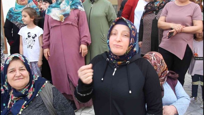 Chp’li Belediyede Vatandaşların Su Tepkisi