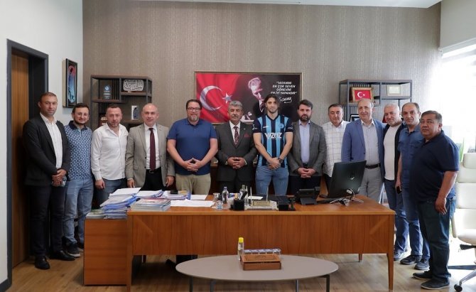Belediye Kütahyasporlu Erdinç, Yuvada Kaldı