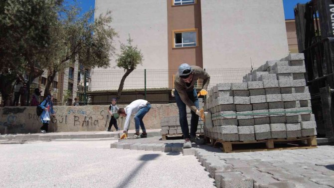 Yunusemre’den Yenimahalle’de Hummalı Çalışma