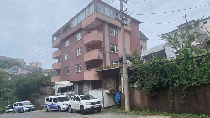 Şofbenden Çıkan Yangın Büyümeden Söndürüldü