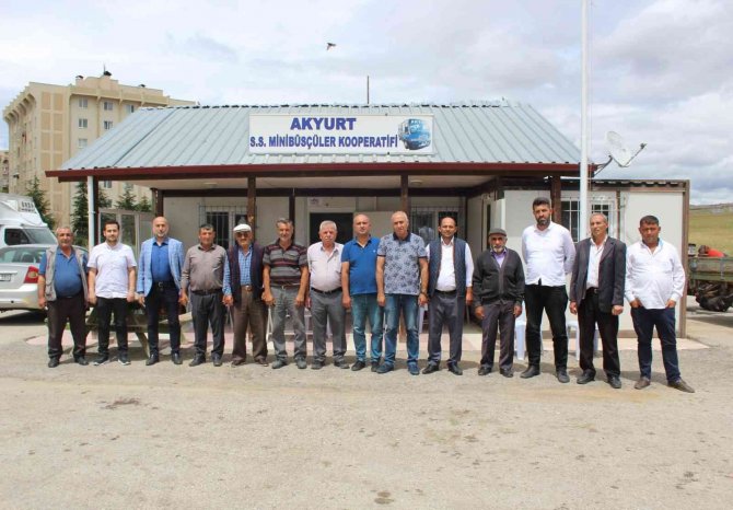 Akyurtlu Minibüsçüler Seri Plakaya Kavuştu