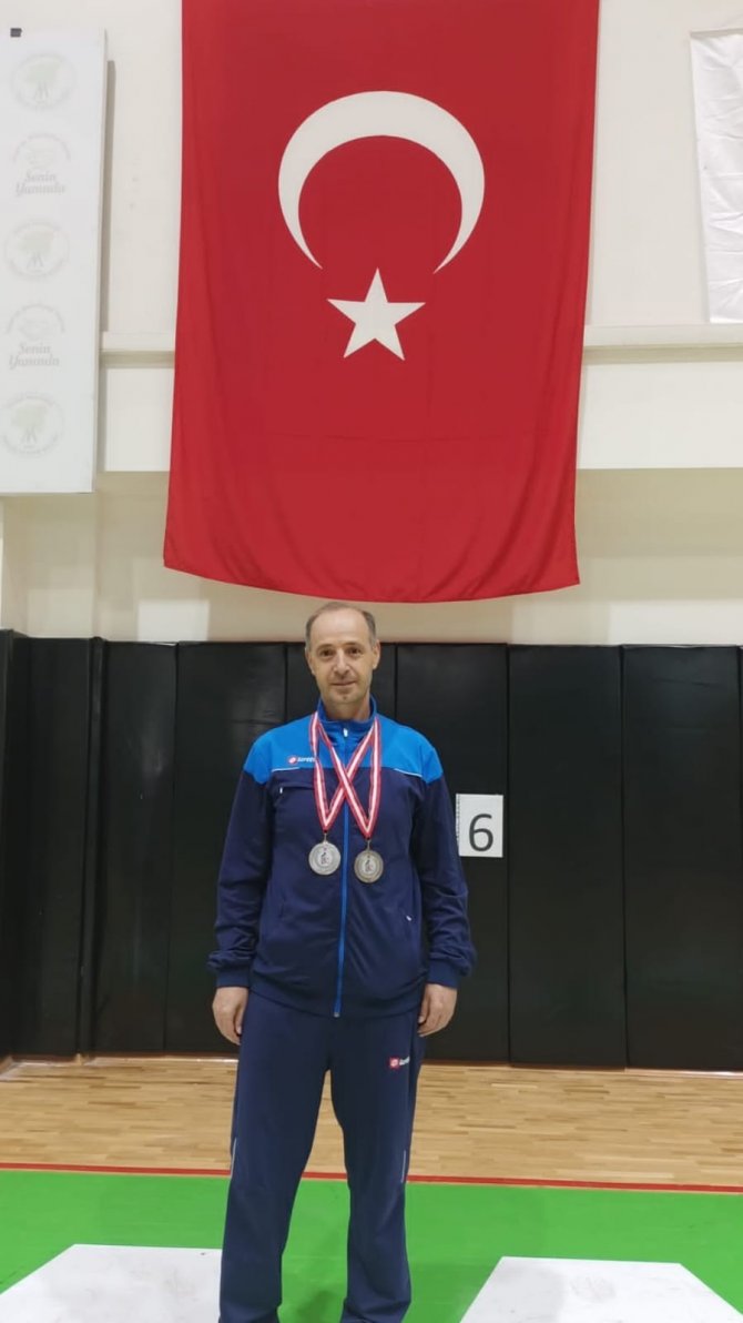 Sivas’a 3 Madalya İle Döndü