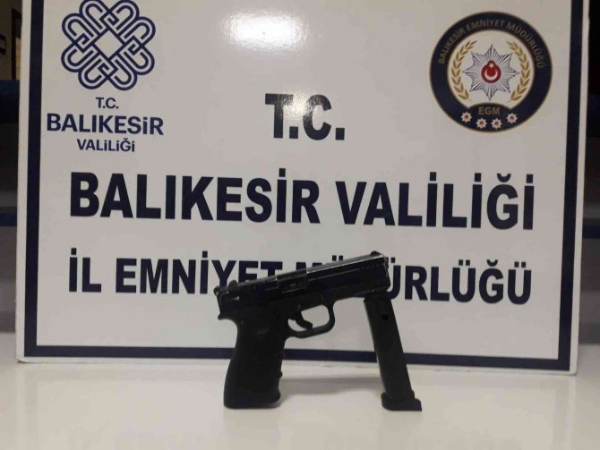 Balıkesir’de Aranan 59 Şahsa Gözaltı