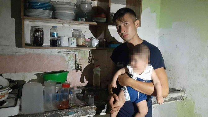 "Hastaneye Gidiyorum" Diyen Kadın 5 Aylık Bebeğini Komşuya Bırakıp Kaçtı