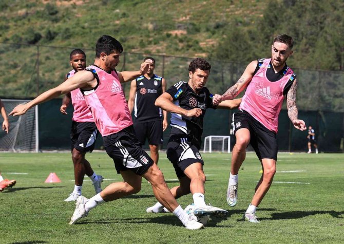 Beşiktaş, Kondisyon Ve Taktik Çalıştı