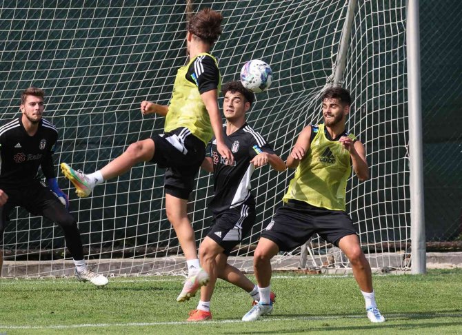 Beşiktaş, Kondisyon Ve Taktik Çalıştı