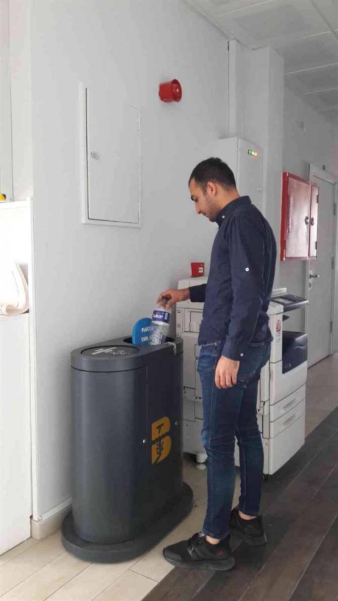 Balıkesir Büyükşehir’in Hizmet Binalarına ‘Sıfır Atık Belgesi’