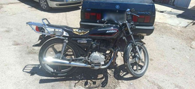 Uyuşturucu Hap Ve Çalıntı Motosikletle Yakalandı
