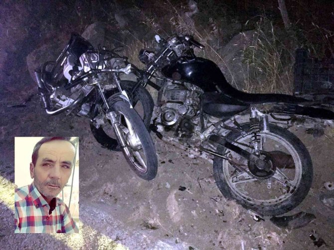 Ölümüne Tesadüf...akrabalar Motosikletle Çarpıştı: 1 Ölü