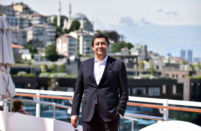 Dev Kruvaziyer ‘Costa Venezia’ Ayda 40 Bin Turisti İ̇stanbul’a Getiriyor