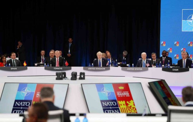 Nato Devlet Ve Hükümet Başkanları Zirvesi Başladı