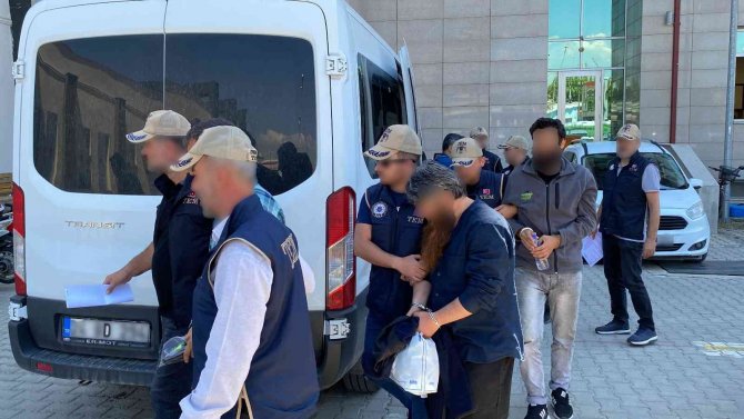 Deaş Operasyonunda Gözaltına Alınan 11 Şüpheli Adliyeye Sevk Edildi