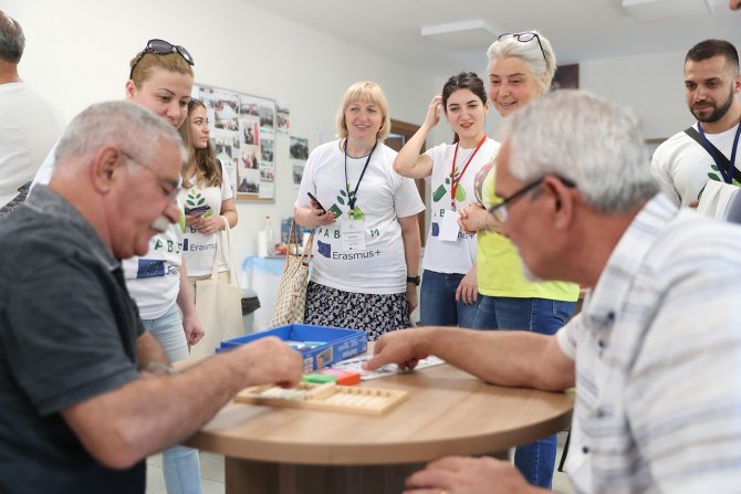 Merkezefendili Büyüklere Pabsem Eğitimi