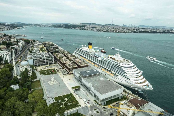 Dev Kruvaziyer ‘Costa Venezia’ Ayda 40 Bin Turisti İ̇stanbul’a Getiriyor