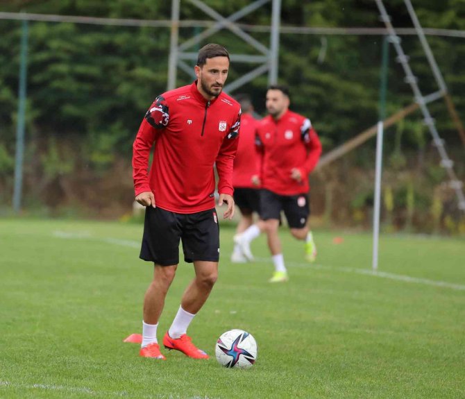 Sivasspor Yeni Sezon Hazırlıklarını Sürdürüyor