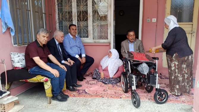 Mhp Milletvekili Özyavuz’dan Engelli Kadına Hediye