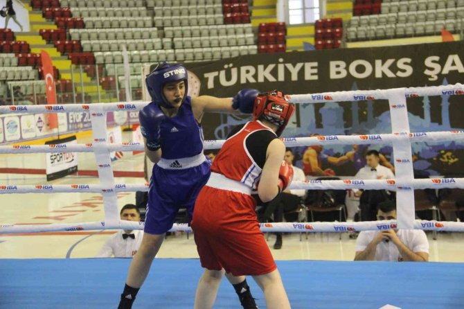 Babadan Kıza Şampiyonluğa