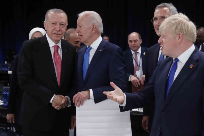 Johnson’dan Erdoğan’a Türkçe Şaka: "Çok Güzelsin"