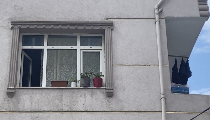 İ̇stanbul’da Çifte Ölüm: İ̇ki Arkadaş Yatakta Çıplak Ve Sarılmış Halde Bulundu