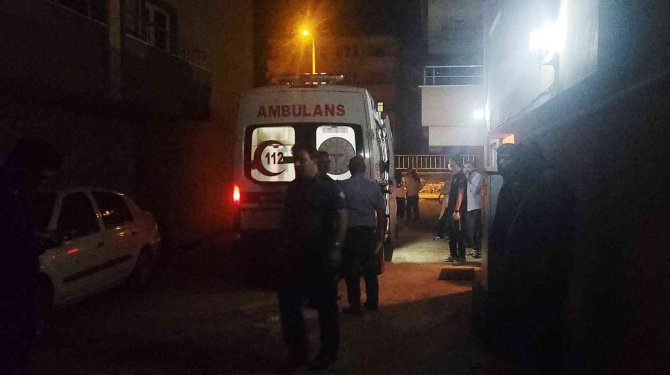 Cide’de Bir Genç Evinde Ölü Bulundu