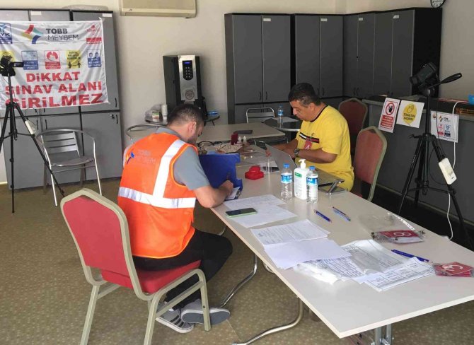 Kuto’da Kuyumcular Mesleki Yeterlilik Belgelendirme Sınavına Girdi