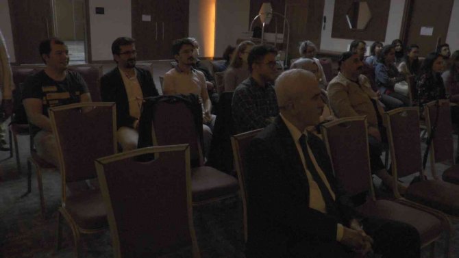 Doktor Ve Doktor Adaylarına ‘Atopik Dermatiti’ Eğitimi