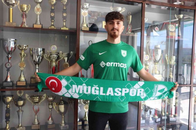 Muğlaspor’dan Orta Sahaya Transfer