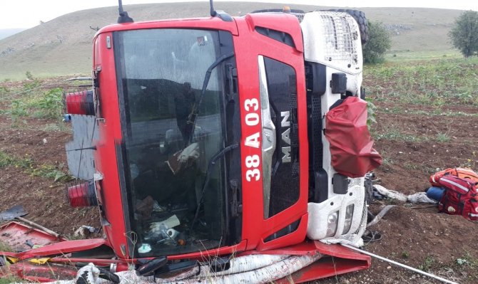 Marmaris Yangınından Dönen Ekip Afyonkarahisar’da Kaza Yaptı