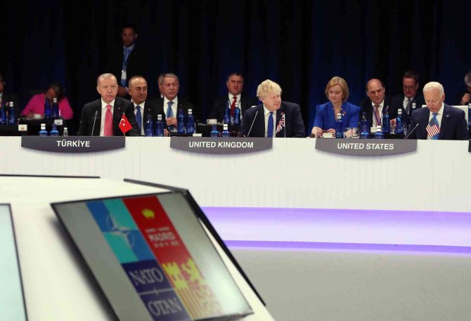 Nato Devlet Ve Hükümet Başkanları Zirvesi Başladı