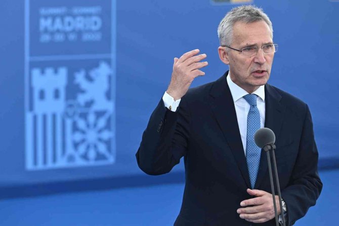 Stoltenberg: "Tarihi Kararlar Alacağız"