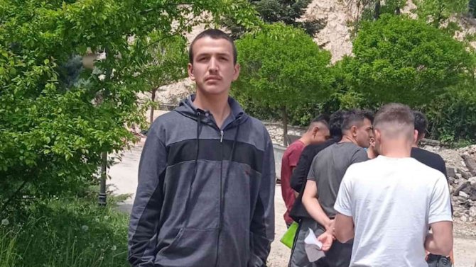 Selde Kaybolmuştu, 22 Yaşındaki Gençten Yeni Gelişme: Kıyafeti Ve Ayakkabısı Bulundu