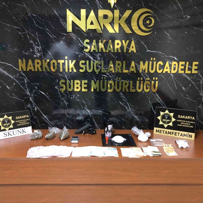 Sakarya’da Uyuşturucu Operasyonu: 4 Gözaltı