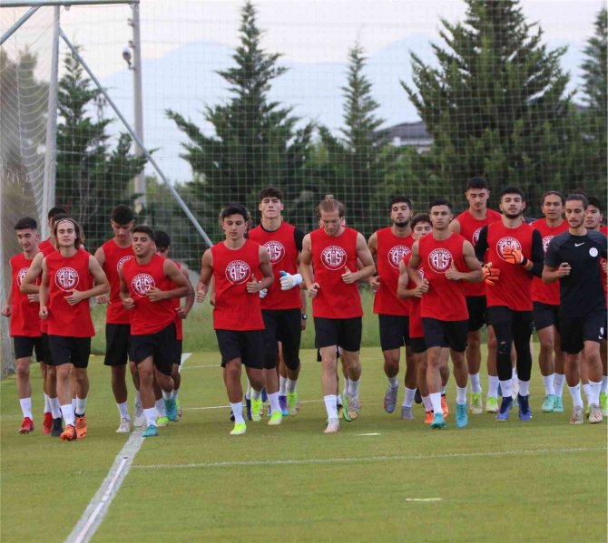 Ft Antalyaspor 4 Temmuz’da Burdur’da Top Başı Yapıyor